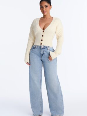 Cardigan in Ivory 50% viscose
