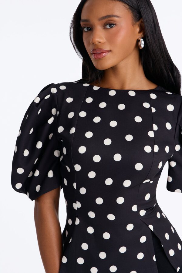 Blouse in Black 100% polyester