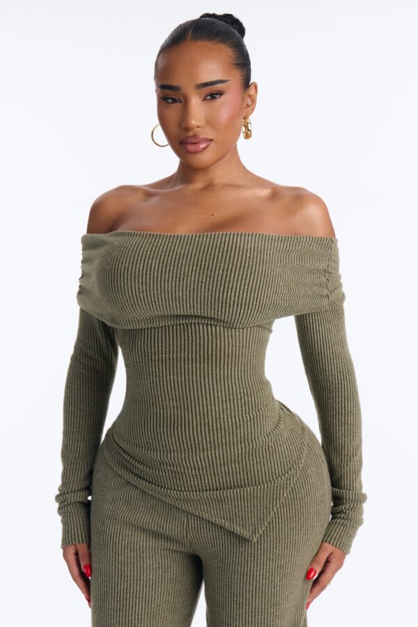 Pants in Olive 63% polyester