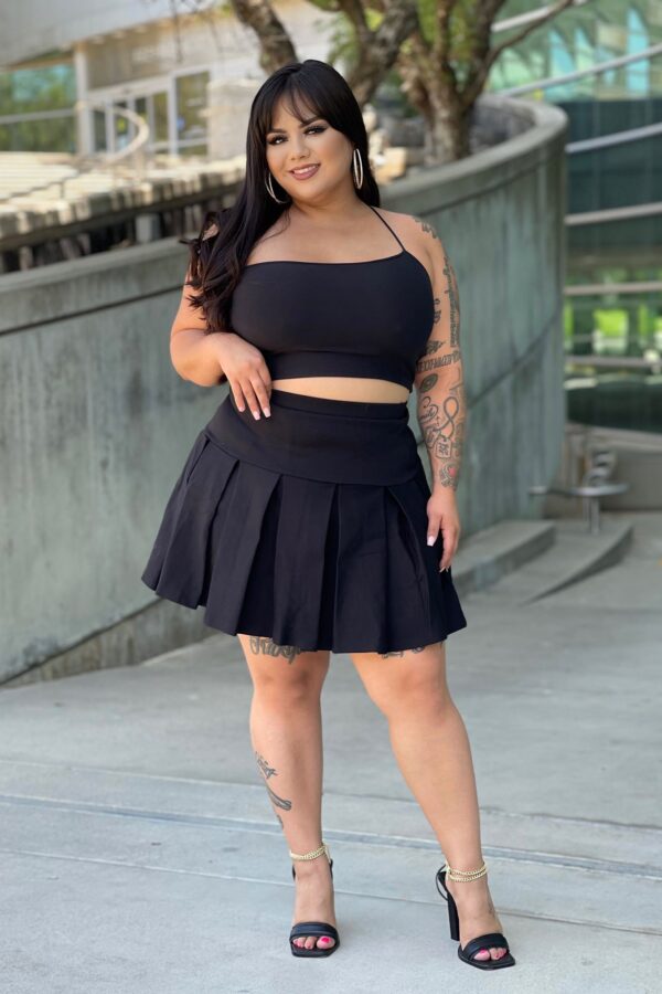 Shorts in Black 62% rayon