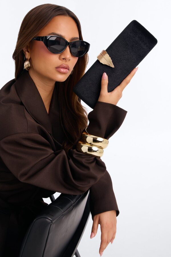 Piece in Black velvet