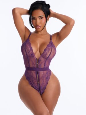 Piece in Purple 90% nylon