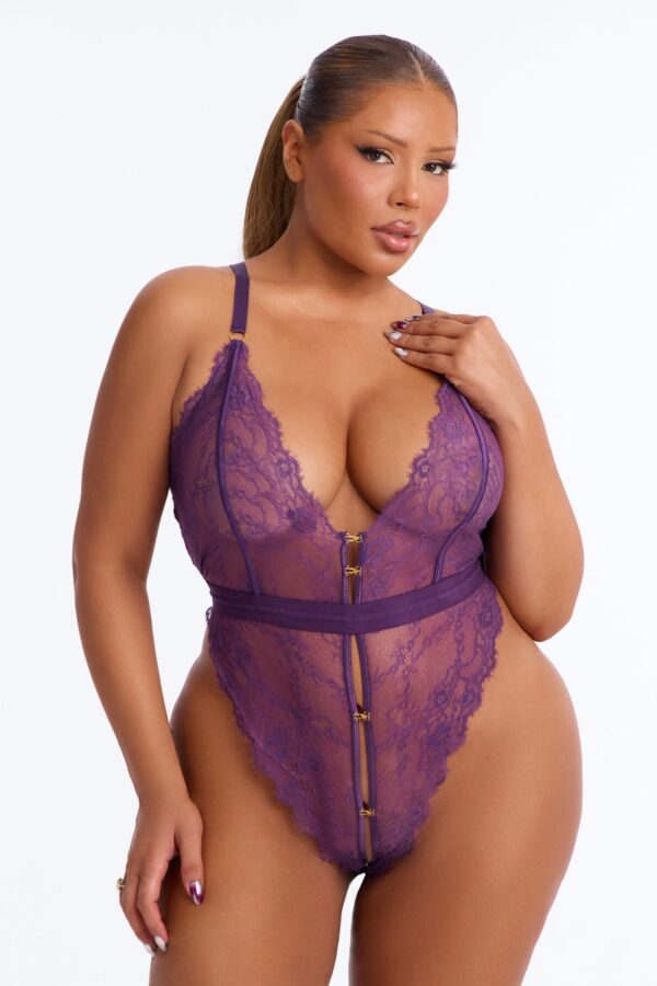 Piece in Purple 90% nylon