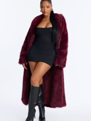 Coat in Burgundy 100% polyester