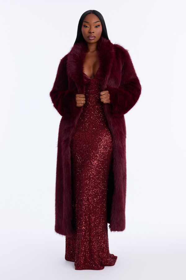Coat in Burgundy 100% polyester
