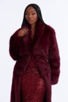 Coat in Burgundy 100% polyester