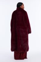 Coat in Burgundy 100% polyester
