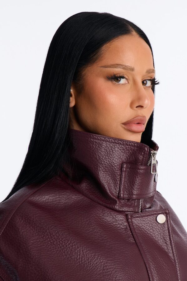 Top in Burgundy 100% polyurethane