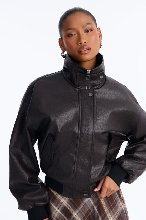 Top in Chocolate 100% polyurethane